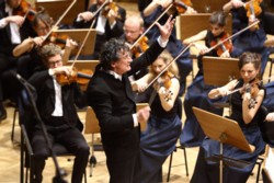 Orkiestra Akademii Beethovenowskiej, Jacek Kaspszyk - dyrygent